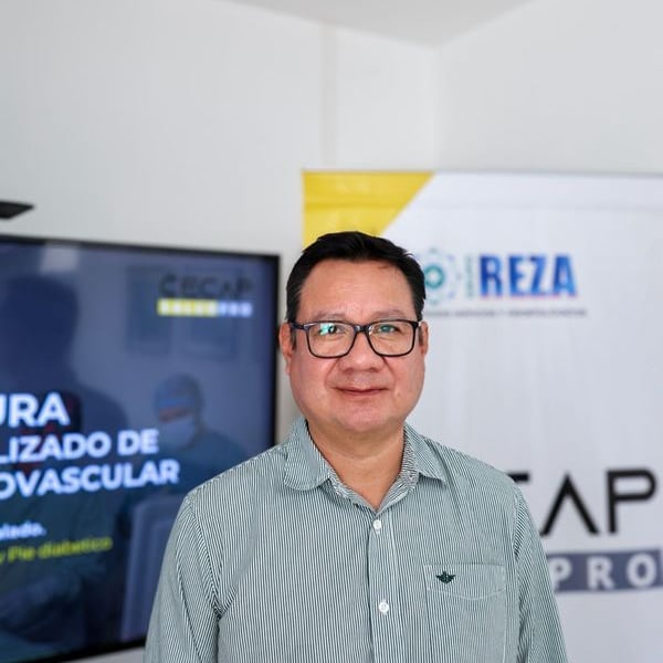 Dr. Daniel Cifuentes